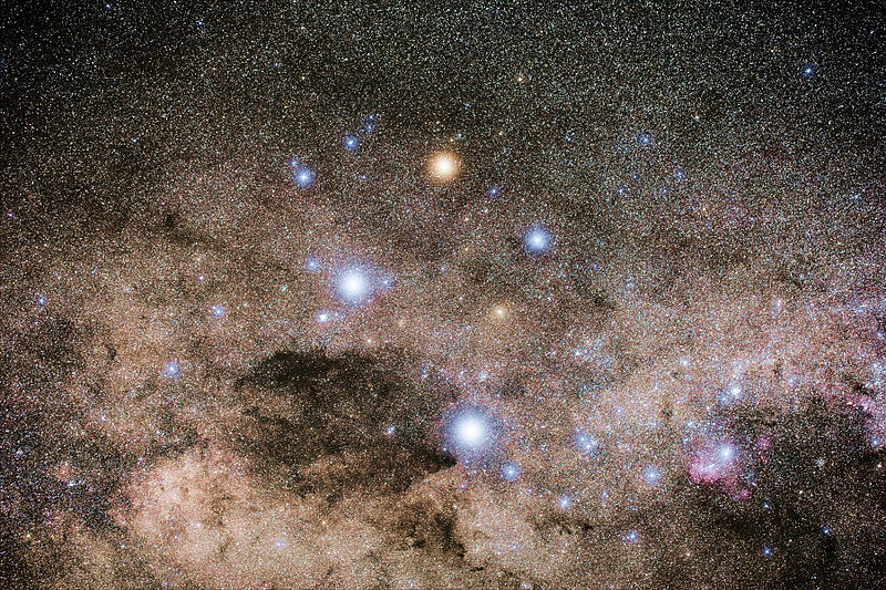 800px-Deep_Crux_wide_field_with_fog