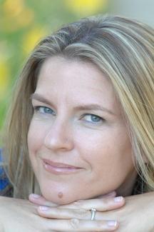 heidirkling_witchsbrew_author photo
